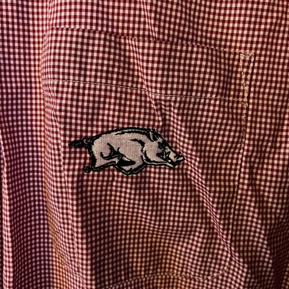 Arkansas Razorbacks Button Down Shirt - Picture 2 of 4